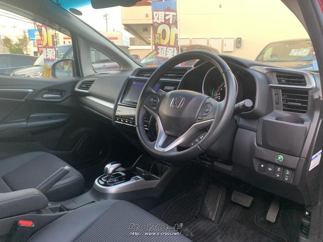 膝回りのスペースも確保されゆったり座れます。 ホンダ フィットハイブリッド