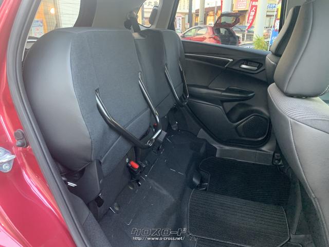 リアシートはチップアップ機能付きで使い方は様々! ホンダ フィットハイブリッド