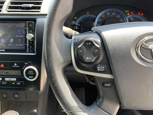 ステアリング左側にはオーディオの操作スイッチが配置されています。 トヨタ カムリ