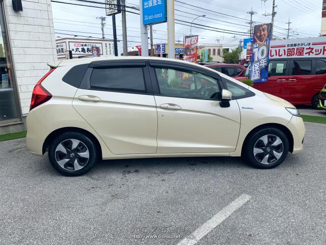 全長×全幅×全高3990×1695×1525mm ホンダ フィットハイブリッド