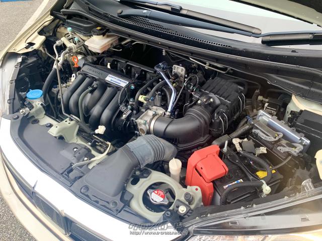 最高出力110ps(81kW)/6000rpm最大トルク13.7kg・m(134N・m)/5000rpm ホンダ フィットハイブリッド