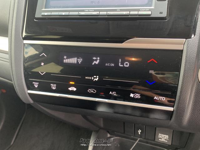 エアコンの操作パネル。 ホンダ フィットハイブリッド