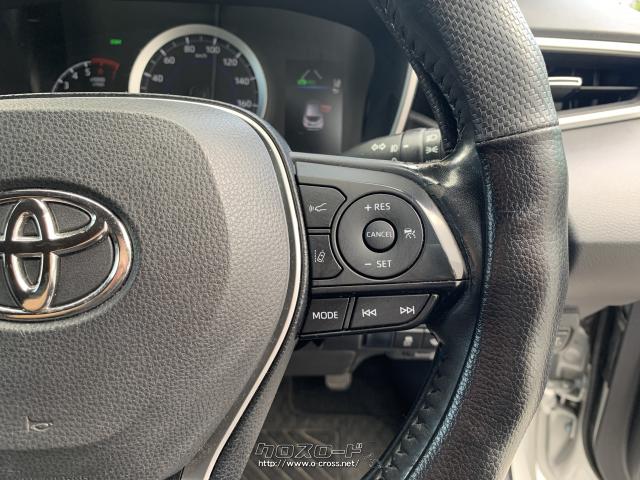 右側にはプリクラッシュセーフティーシステムの操作スイッチが配置されています。 トヨタ カローラスポーツ