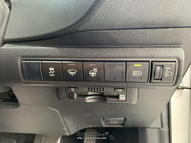 運転席右下に各種スイッチを配置。 トヨタ カローラスポーツ