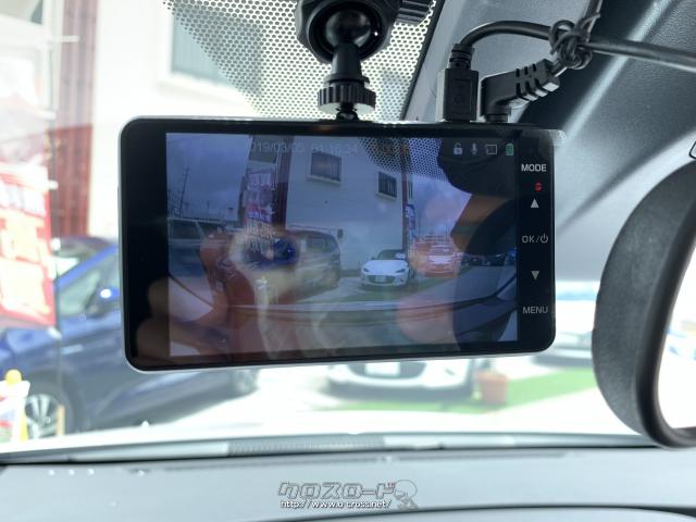 前後ドライブレコーダー付き。 トヨタ プリウスPHV