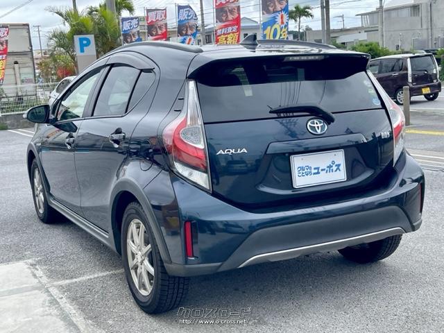 リヤは、コンビネーションランプ内のデザインを変更するとともに、リヤリフレクターをバンパー下部に新たに配置し、より安定感あるスタイルとした。 トヨタ アクア