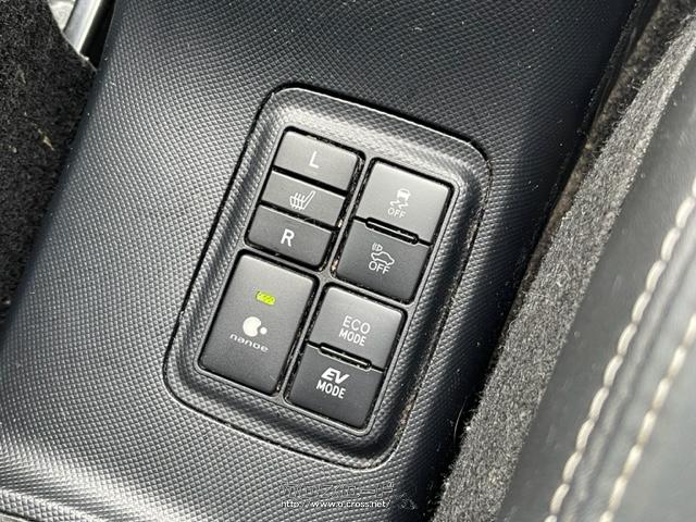 ナノイー発生器、運転席、助手席シートヒーター、横滑り防止 トヨタ アクア