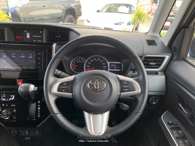 運転席前に配置したメーターは、フードを低く抑えることで視認性を確保。 トヨタ ルーミー