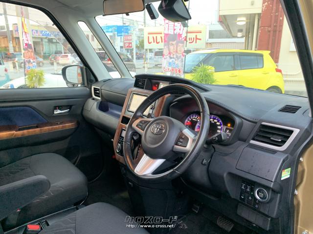 運転席からの視界も広く女性の方でも運転しやすい設計に。 トヨタ タンク