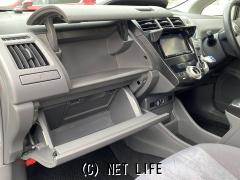 トヨタ プリウスα