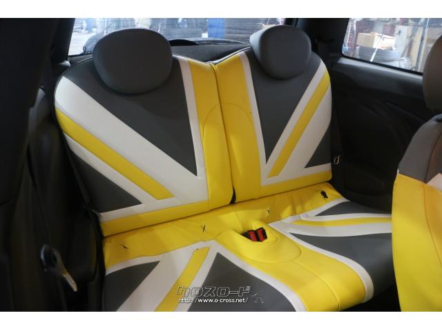 リアシートは大人2人が座れます ミニ ミニ