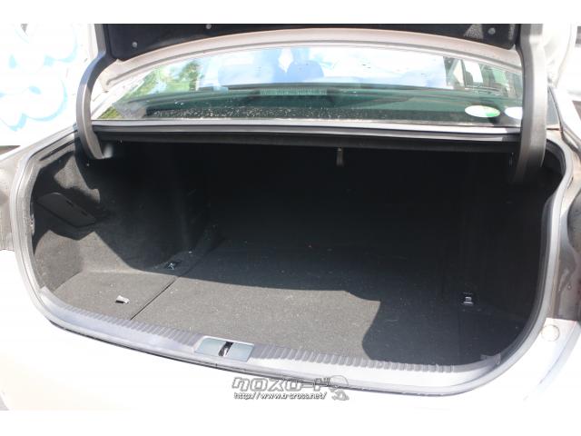 トランクルームも広々、大きな荷物も楽々積み込めます レクサス GS