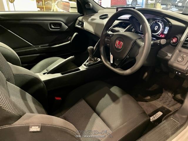 ホールド性と快適性のあるフロントシート ホンダ S660