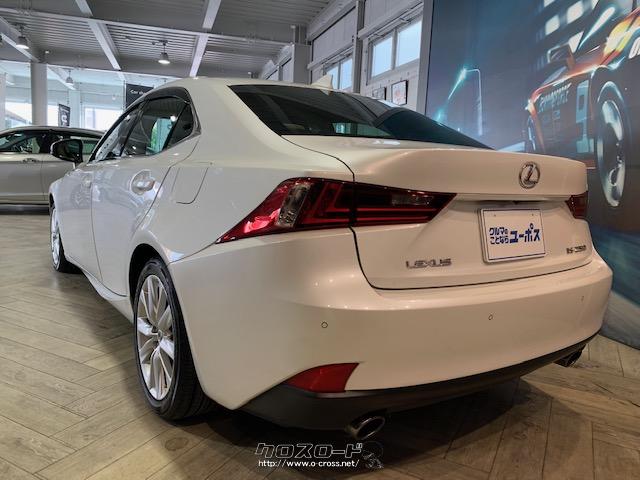 ISのDNAとも言える「気持ちよい走り」と「スポーティーなデザイン」をさらなる高みへと飛躍させた レクサス IS