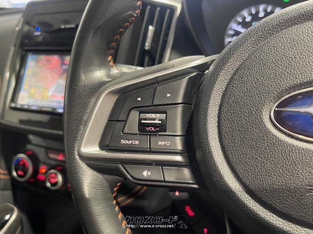 ハンドルを握ったままオーディオ操作が可能です。 スバル XV