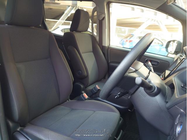 視界、操縦安定性のよさ、静寂性が運転のしやすさにつながる。 トヨタ ヴォクシー