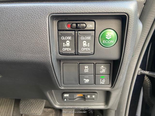 両側パワースライドドアで簡単に開け閉め ホンダ オデッセイ