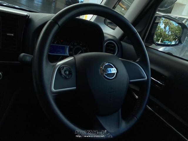 ステアリングスイッチ搭載。視線移動を少なくし、安全面でも活躍します。 日産 デイズルークス
