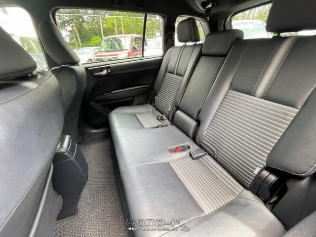 シートデザインは、シートバックにグレーのストライプ加飾を採用 トヨタ カローラフィールダー