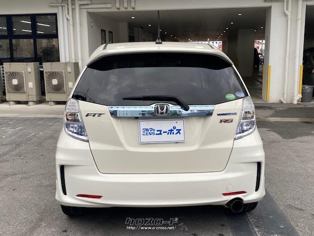 1.3L ハイブリッドに比べ、最高出力で19kW(26PS)、最大トルクで23Nm(2.4kgm)向上した。 ホンダ フィットハイブリッド