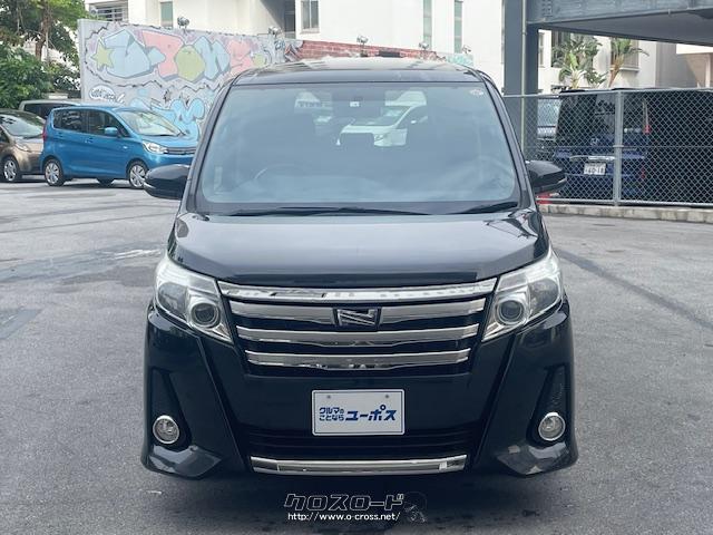 アンダーグリルと一体化した大きなフロントグリルとヘッドランプの組み合わせにより、上下四隅を強調 トヨタ ノア