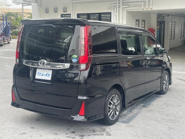 低床フラットフロアによる革新のパッケージを採用することで、広々空間やノンステップによる子供・高齢者にも優しい乗降性、使い勝手の良い荷室を実現 トヨタ ノア