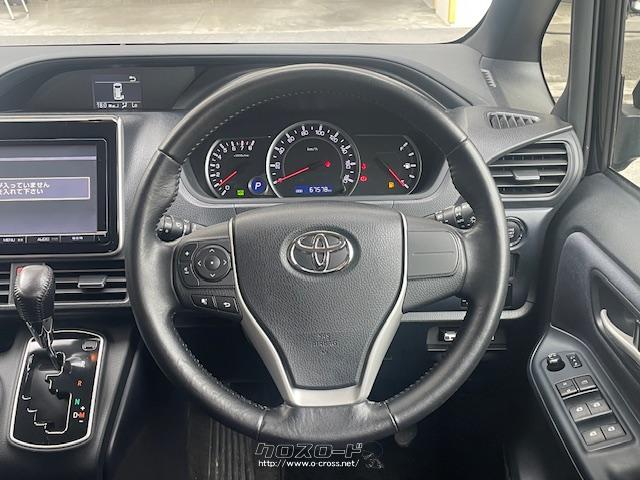 ユーポス奥武山店は軽自動車からミニバン、スポーツカーと様々なジャンルの車両を多く取り扱っております。まだ何の車種か決めていない方はぜひ当店から探しませんか。お気軽にお越しください。 トヨタ ノア