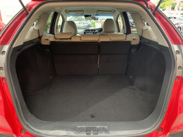 ラゲッジスペースは、容量はもちろん、大きな開口部やフラットな床面、荷物に応じて使い分けられる便利で豊富な収納スペースなど、快適な使い勝手も実現。 ホンダ シャトル