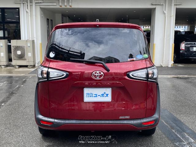 パワースライドドアのクローズ中に施錠操作を行うと、クローズ後の施錠を予約できる。 トヨタ シエンタ