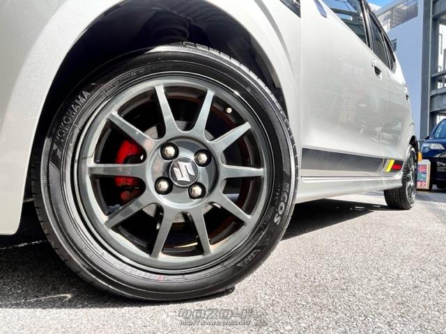 ブラック塗装の15インチアルミホイールを装備。 スズキ アルトワークス