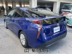 トヨタ プリウス