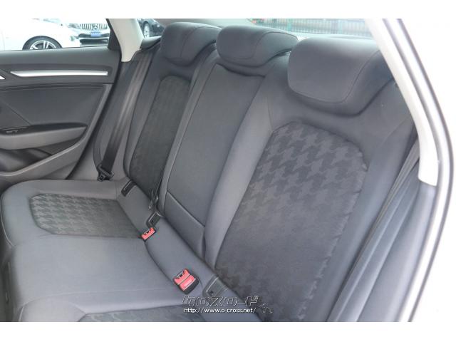 ISO FIXアンカーが装備されチャイルドシートやベビーシートをしっかり取り付けることが可能です アウディ A3セダン