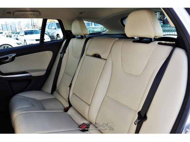 ISO FIXアンカーが装備されチャイルドシートやベビーシートの取り付けが容易に行うことができます ボルボ V60