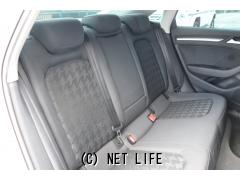 アウディ A3セダン