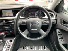 アウディ A4アバント