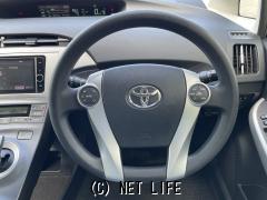 トヨタ プリウス