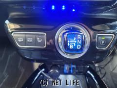 トヨタ プリウスPHV