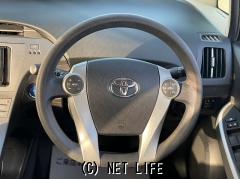 トヨタ プリウス