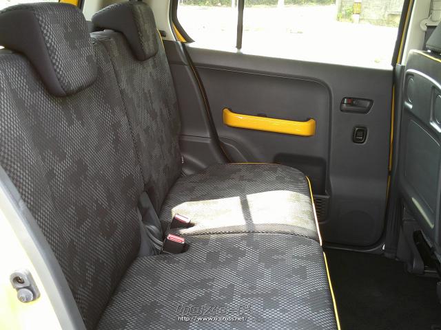 後部座席 スズキ ハスラー