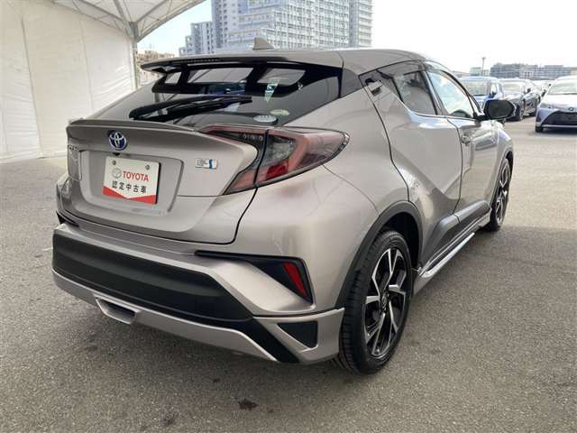 トヨタ C-HR C-HR HEV G・2017(H29)年式・グレーメタリック・1800cc