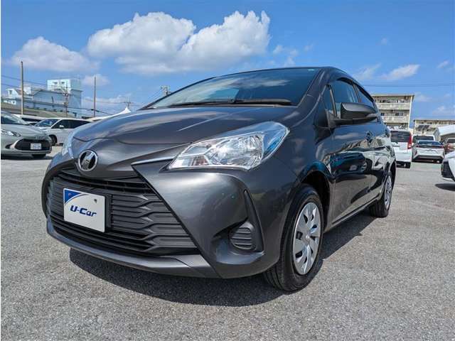 トヨタ ヴィッツ（Vitz） ヴィッツ F・2017(H29)年式・グレーメタリック・1000cc・沖縄トヨタ自動車株式会社  トヨタウン名護店・5.7万km・保証付 | 沖縄の中古車情報 - クロスロード