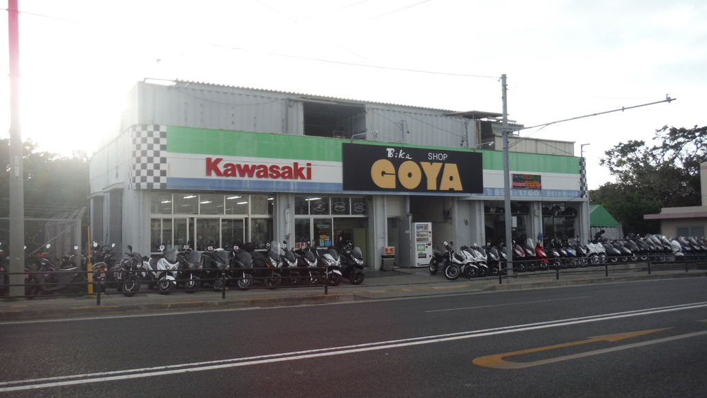 ゴヤオート 宜野湾店